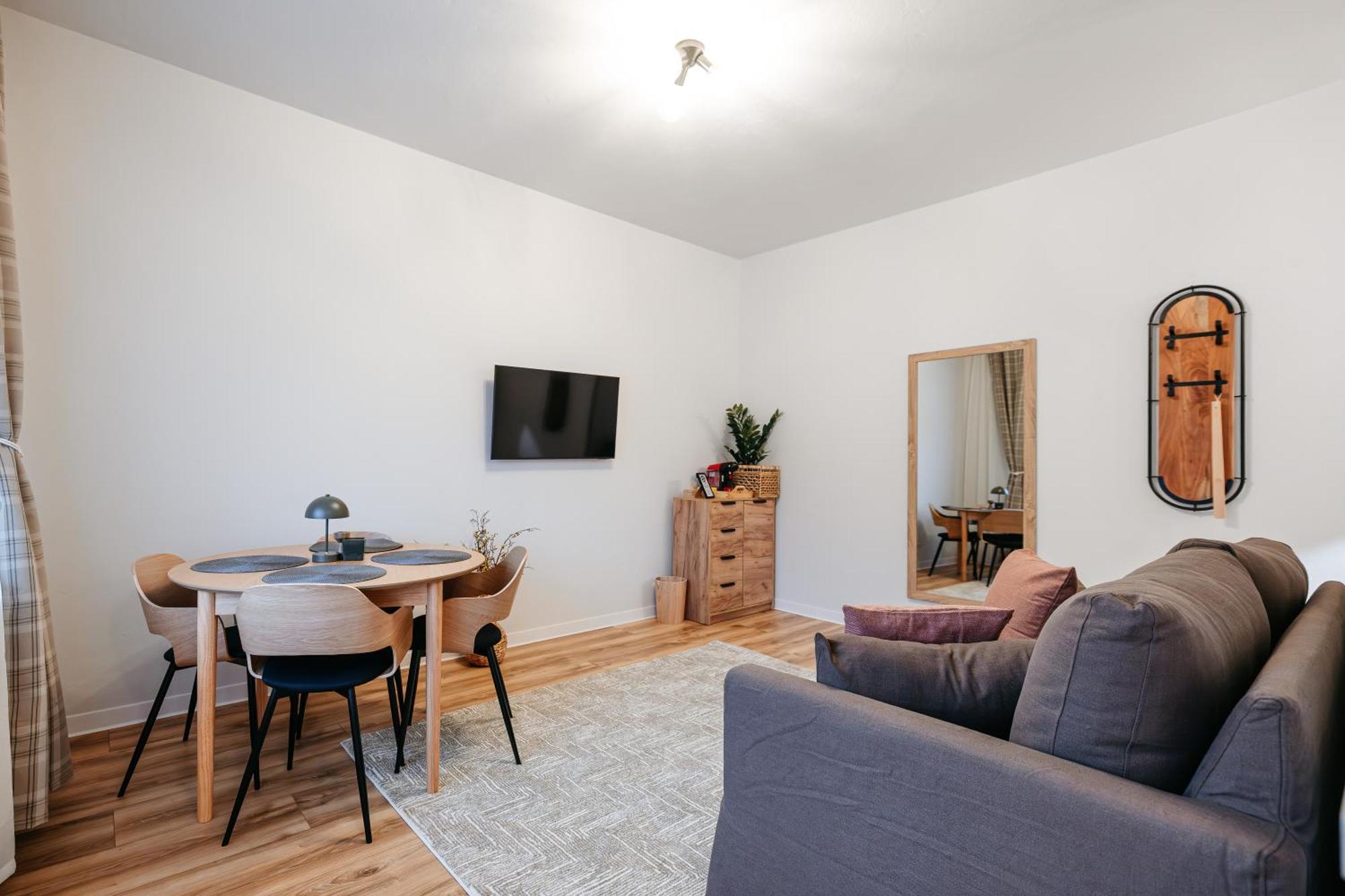 Forest Private With Balcony & Parking - Hublou 2 * Sinaia