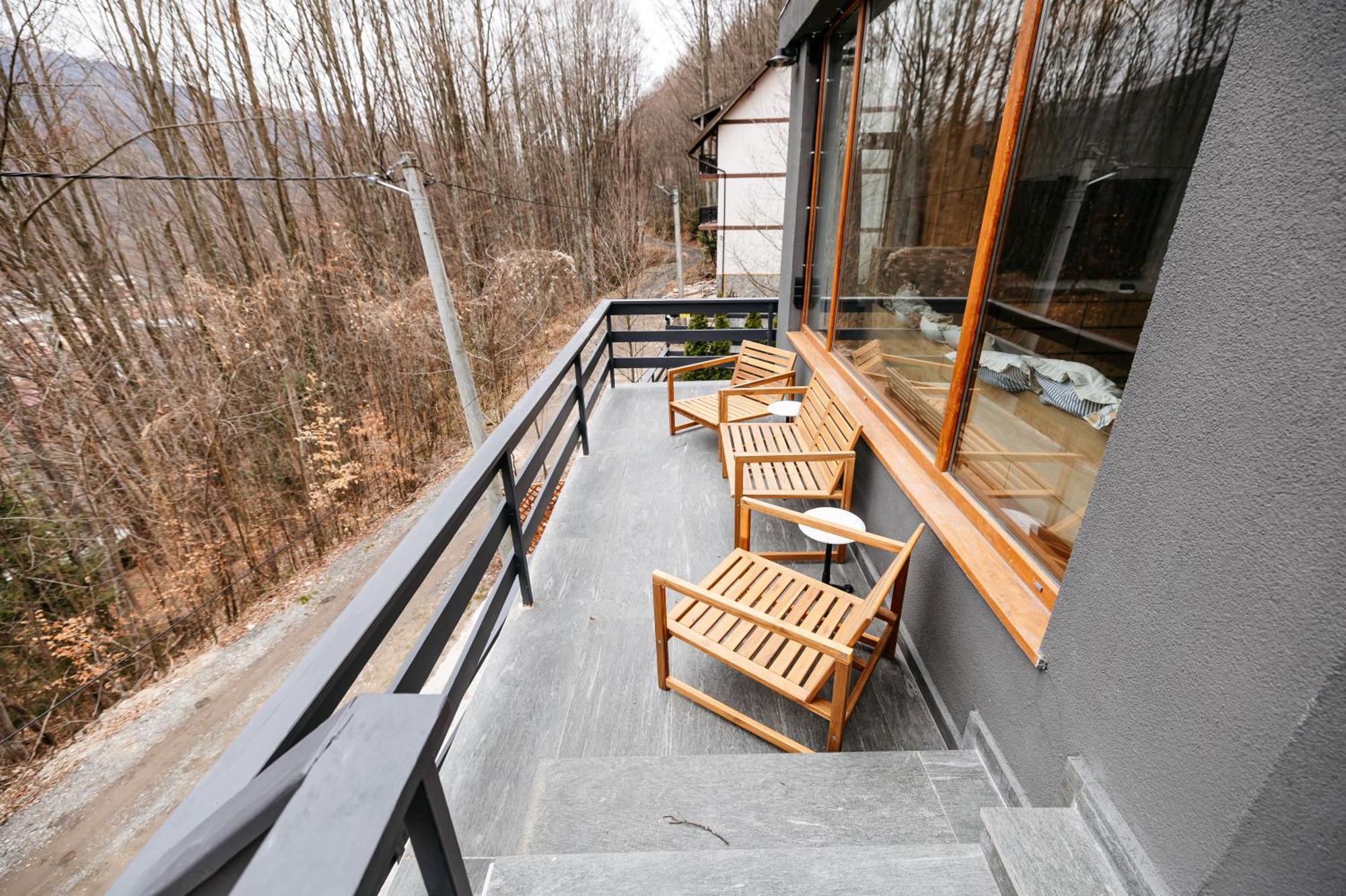 Forest Private With Balcony & Parking - Hublou 2 Apartament *