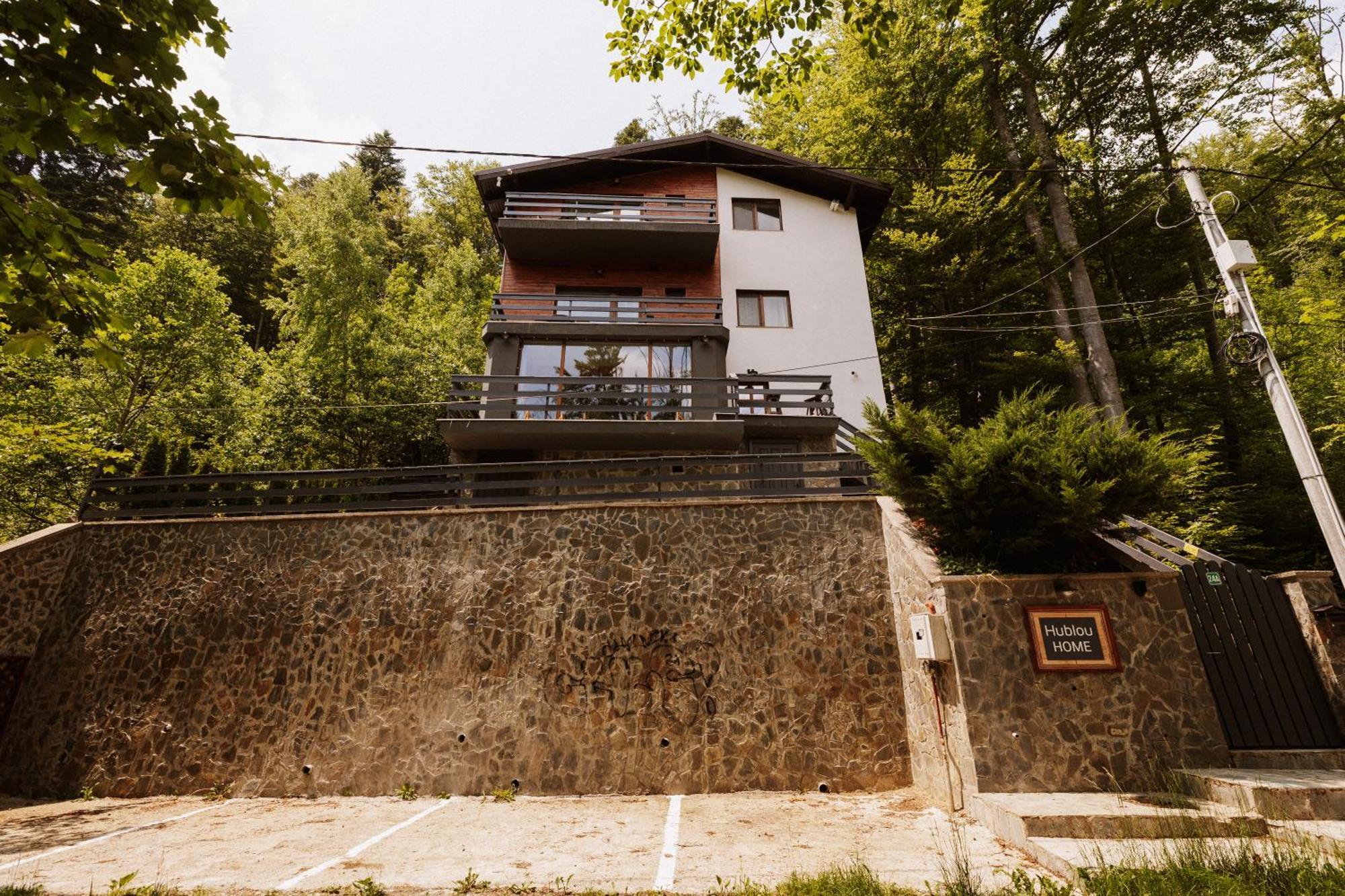 Forest Private With Balcony & Parking - Hublou 2 Apartament *